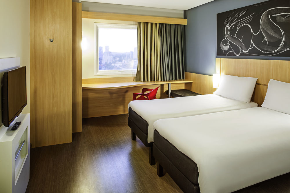 B&B Hotel Amiens Centre Cathedrale Екстер'єр фото